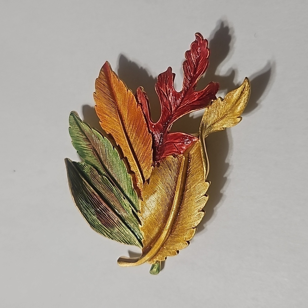 Jonathan Large Fall Brooch